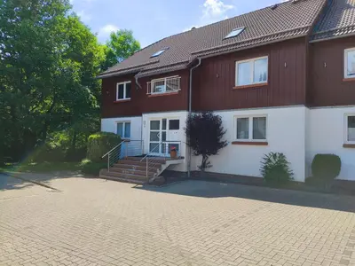 Das Gebäude in dem sich die Ferienwohnung befindet