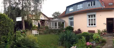 Ein Garten an der Unterkunft FEWO am Wetzstein