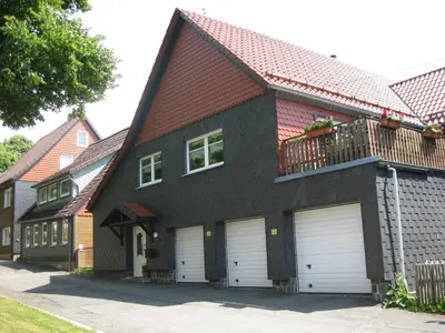 Das Gebäude in dem sich die Ferienwohnung befindet
