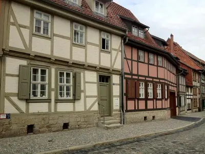 Das Gebäude in dem sich die Ferienwohnung befindet
