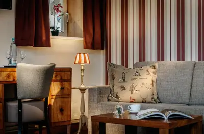 Ein Sitzbereich in der Unterkunft Romantik Hotel Alte Münze