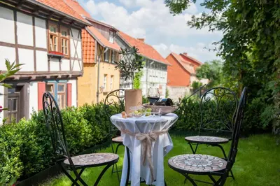 Ein Garten an der Unterkunft Ferienhaus Schlossgarten