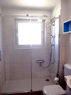Ein Badezimmer in der Unterkunft Ferienwohnung Schimmer Wurmbergblick