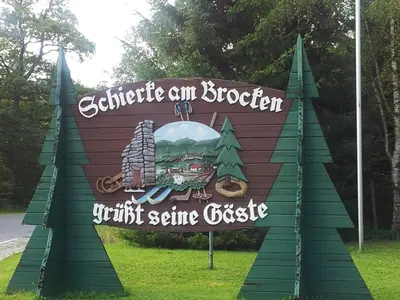 Ein Zertifikat, Auszeichnung, Logo oder anderes Dokument, das in der Unterkunft Brockenapartments ausgestellt ist