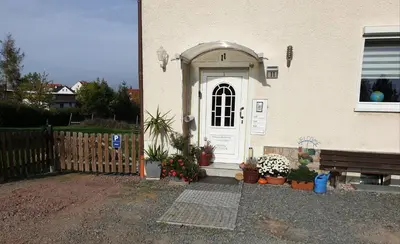 Das Gebäude in dem sich die Ferienwohnung befindet