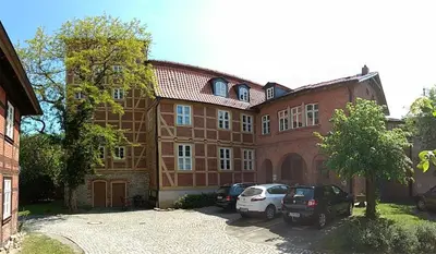 Das Gebäude in dem sich das Gasthaus befindet