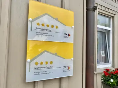 Ein Zertifikat, Auszeichnung, Logo oder anderes Dokument, das in der Unterkunft Macke`s Ferienwohnungen ausgestellt ist