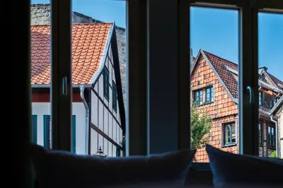 Das Gebäude in dem sich die Villa befindet