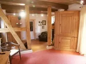 Ein Sitzbereich in der Unterkunft Pension Picco-Bello