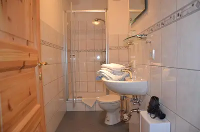 Ein Badezimmer in der Unterkunft Quartier am Brunnen