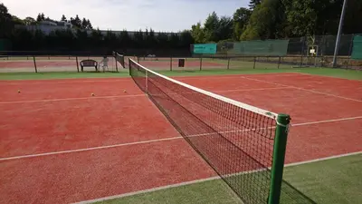 Tennis und/oder Squash in der Unterkunft H@rz4u oder in der Nähe