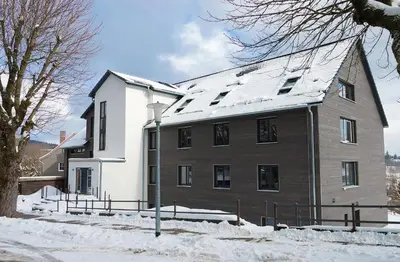 Das Gebäude in dem sich die Ferienwohnung befindet