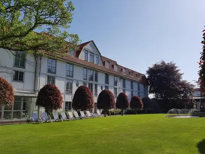 Ein Garten an der Unterkunft Hotel Villa Heine Wellness & Spa
