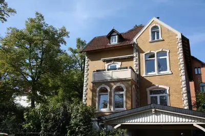 Das Gebäude in dem sich die Ferienwohnung befindet