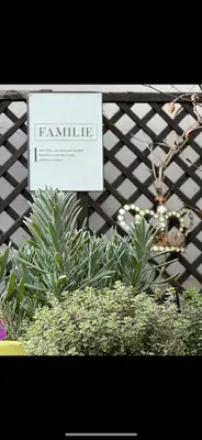 Ein Garten an der Unterkunft Reikistudio Venedig