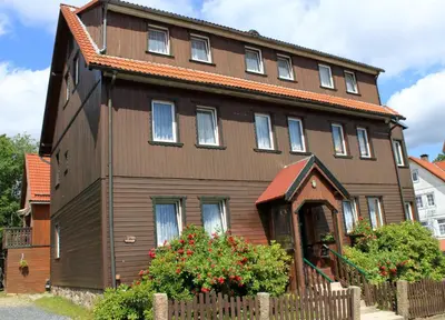 Das Gebäude in dem sich die Ferienwohnung befindet
