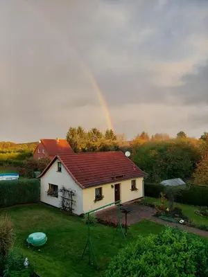 Das Gebäude in dem sich das Ferienhaus befindet