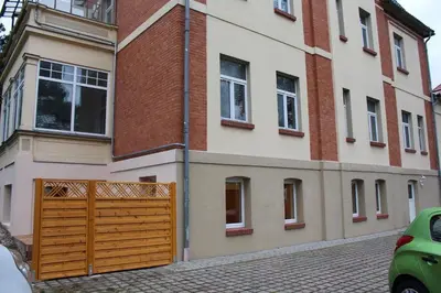 Das Gebäude in dem sich die Ferienwohnung befindet