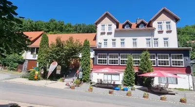 Das Gebäude in dem sich das Hotel befindet