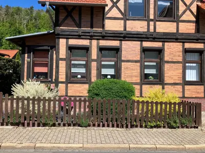 Das Gebäude in dem sich die Ferienwohnung befindet