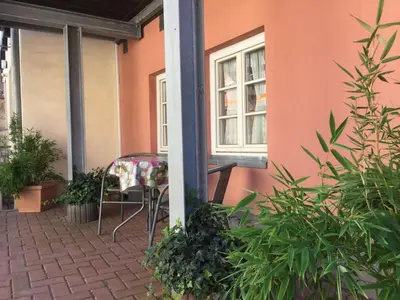 Ein Garten an der Unterkunft Apartment No10