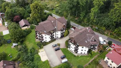 Das Gebäude in dem sich die Ferienwohnung befindet