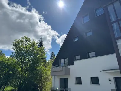 Das Gebäude in dem sich die Ferienwohnung befindet