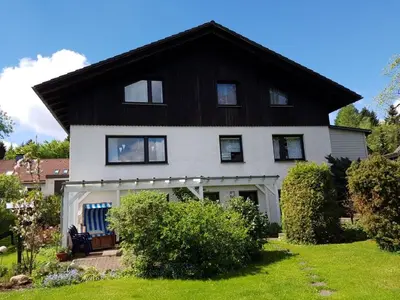 Das Gebäude in dem sich die Ferienwohnung befindet
