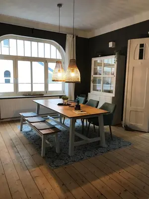 Ein Sitzbereich in der Unterkunft Villa Hanne mit Garten