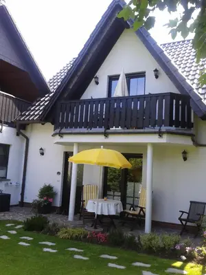 Das Gebäude in dem sich die Ferienwohnung befindet