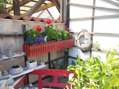 Ein Garten an der Unterkunft Urlaub im Fachwerkhaus
