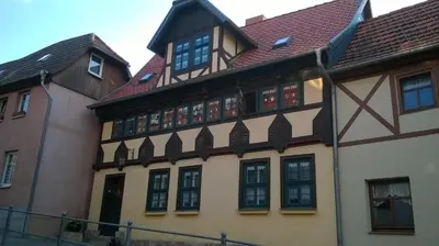 Das Gebäude in dem sich die Ferienwohnung befindet