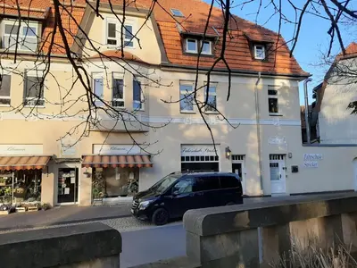 Das Gebäude in dem sich die Ferienwohnung befindet