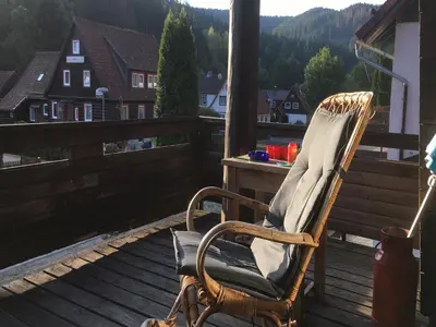 Ein allgemeiner Bergblick oder ein Berglick von des Ferienhauses aus