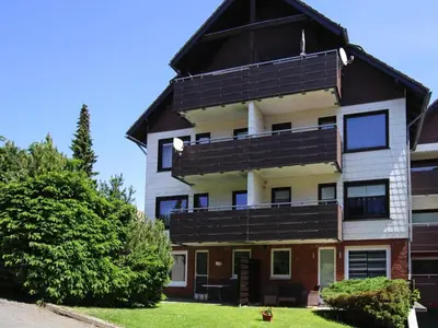 Das Gebäude in dem sich die Ferienwohnung befindet