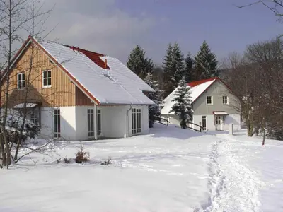 Ferienhaus in Wernigerode mit Gemeinschaftspool im Winter