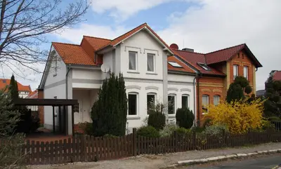 Das Gebäude in dem sich die Ferienwohnung befindet