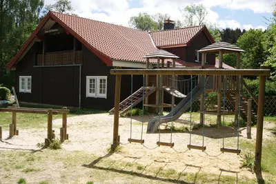 Ein Kinderspielbereich in der Unterkunft Ferienwohnung Nitzschke