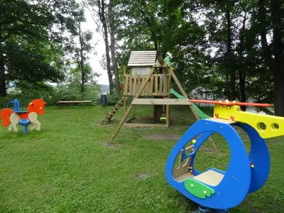 Ein Kinderspielbereich in der Unterkunft Schloss Stiege
