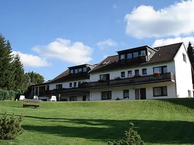 Das Gebäude in dem sich die Ferienwohnung befindet