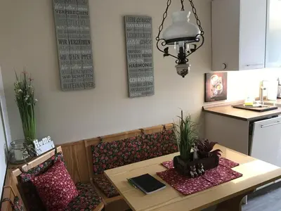 Ein Sitzbereich in der Unterkunft Wurmbergblick Nico in Braunlage 4 Sterne zertifiziert vom DTV inklusive Wäschepakete