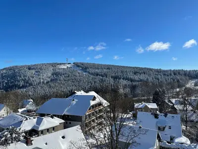 Ein allgemeiner Bergblick oder ein Berglick von der Ferienwohnung aus