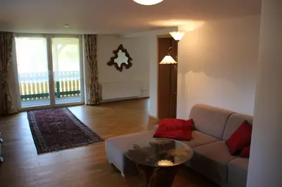 Ein Sitzbereich in der Unterkunft Haus der Berge