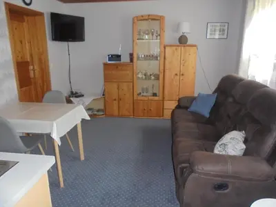 Ein Sitzbereich in der Unterkunft Ferienwohnung Klaus