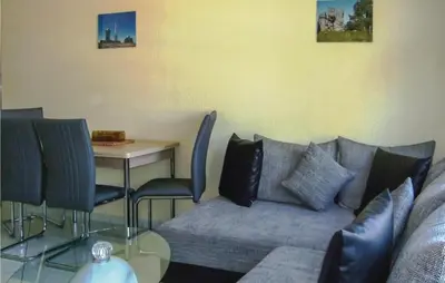 Ein Sitzbereich in der Unterkunft Nice Apartment In Wernigerode With Wifi