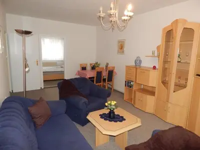 Ein Sitzbereich in der Unterkunft Gaestewohnung Heinrich-Heine-Straße