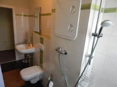 Ein Badezimmer in der Unterkunft Gaestewohnung Heinrich-Heine-Straße