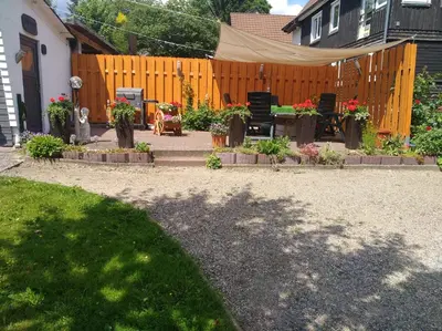 Ein Garten an der Unterkunft Gästehaus Wetzel