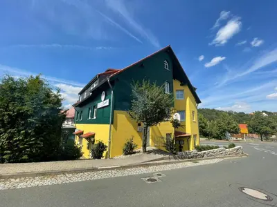 Das Gebäude in dem sich das Hotel befindet