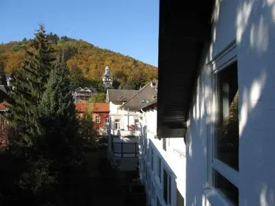 Ein allgemeiner Bergblick oder ein Berglick von der Ferienwohnung aus